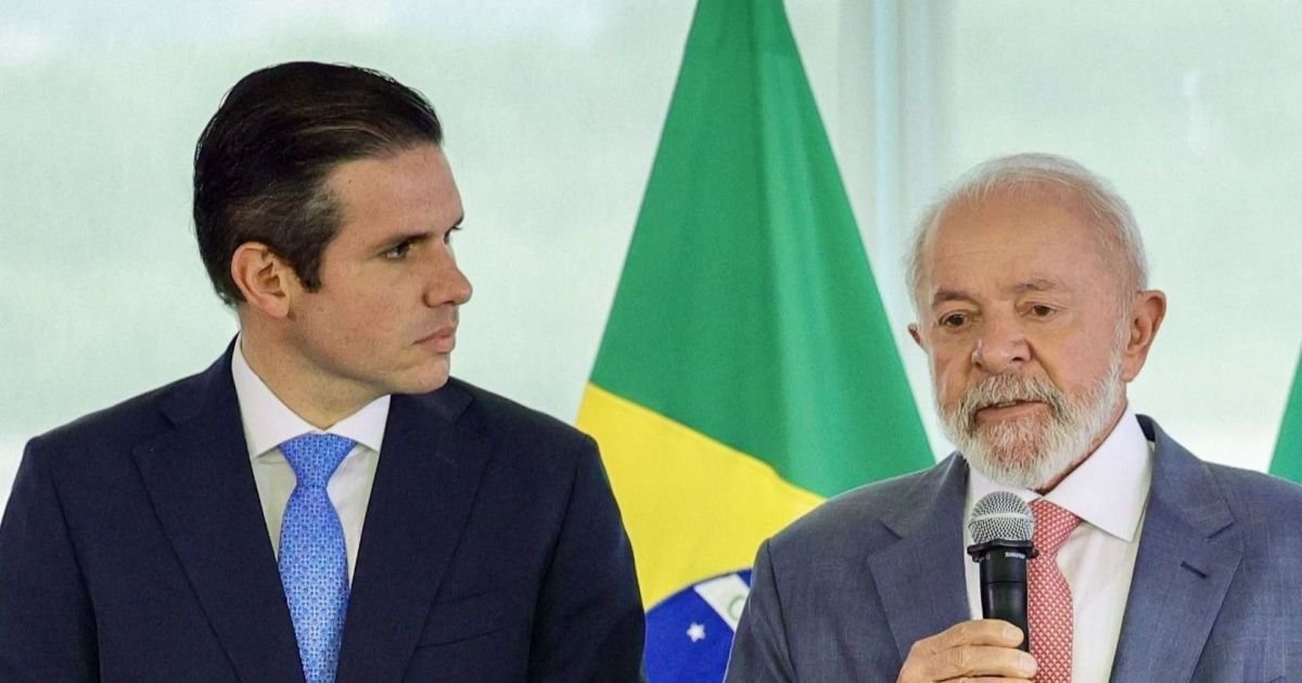 O presidente Luiz Inácio Lula da Silva e o presidente da Câmara dos Deputados, Hugo Motta  •...