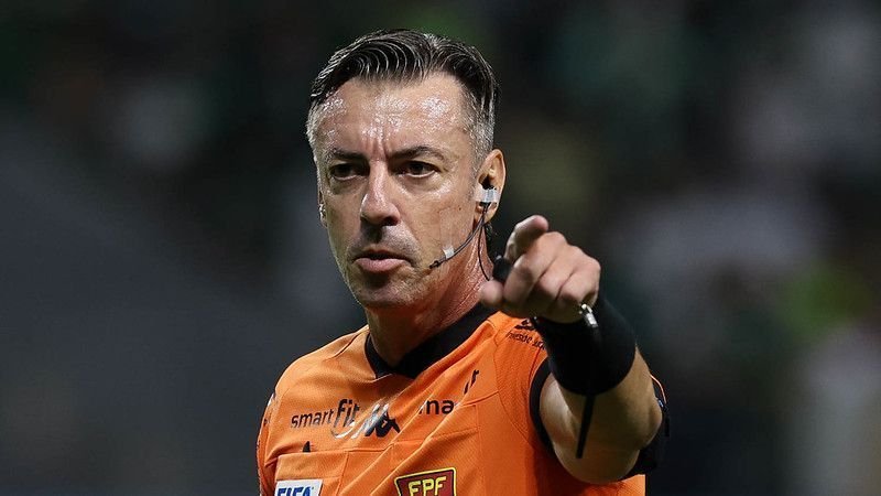Árbitro Raphael Claus será um dos brasileiros no apito da Copa do Mundo de 2026  • Cesar Gre...