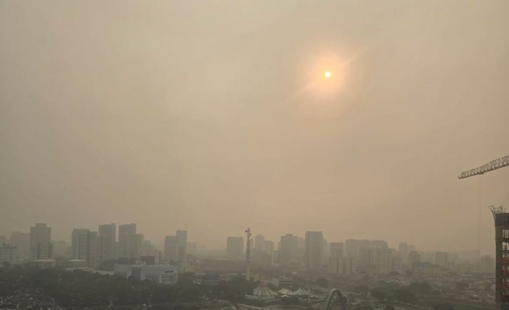Poluição acumulada em São Paulo por causa do tempo seco e onda de calor  • CNN